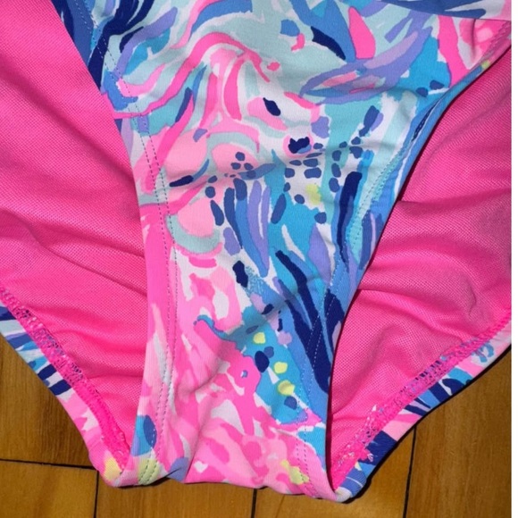 Lilly Pulitzer Vibrant Pink and Blue Bikini Bottom size 8 - Picture 2 of 2